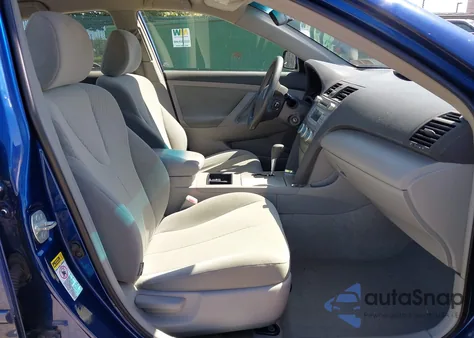 2009 Toyota Camry Le z USA, uszkodzony, nr VIN 4T1BE46K29U317516